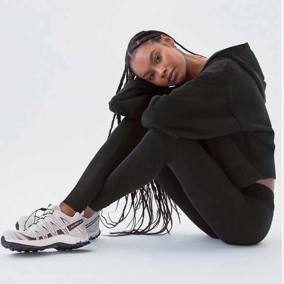 Talula Black Mid-Rise (Chill) Full Length Leggings - XS - Picture 2 of 9